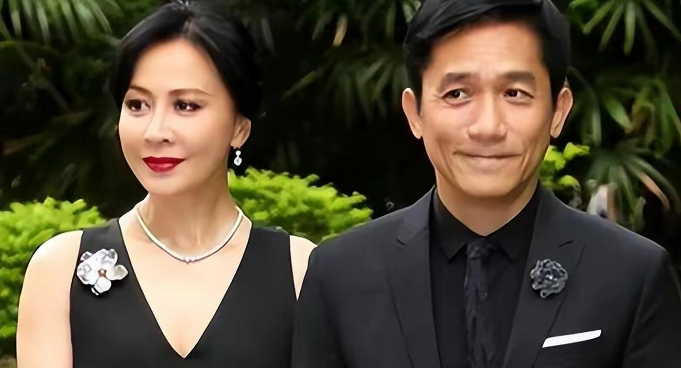 梁朝伟和老婆的夫妻感情一直都是大家所关注的,他们虽然是夫妻,但更像