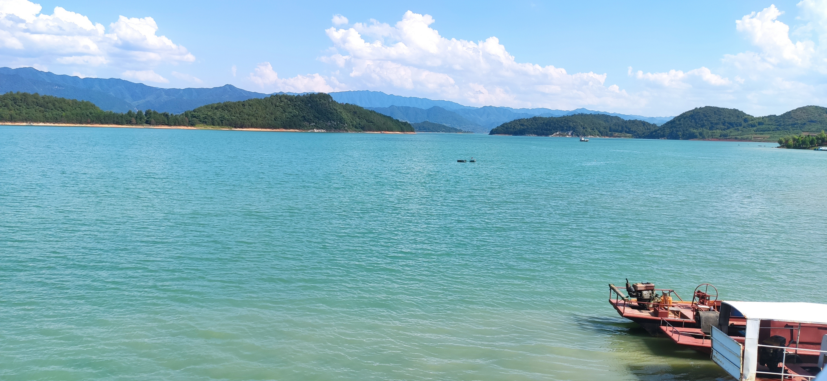 沒有文案,只有實景,摩旅打卡郴州小東江,文字無法形容的美景.#旅行