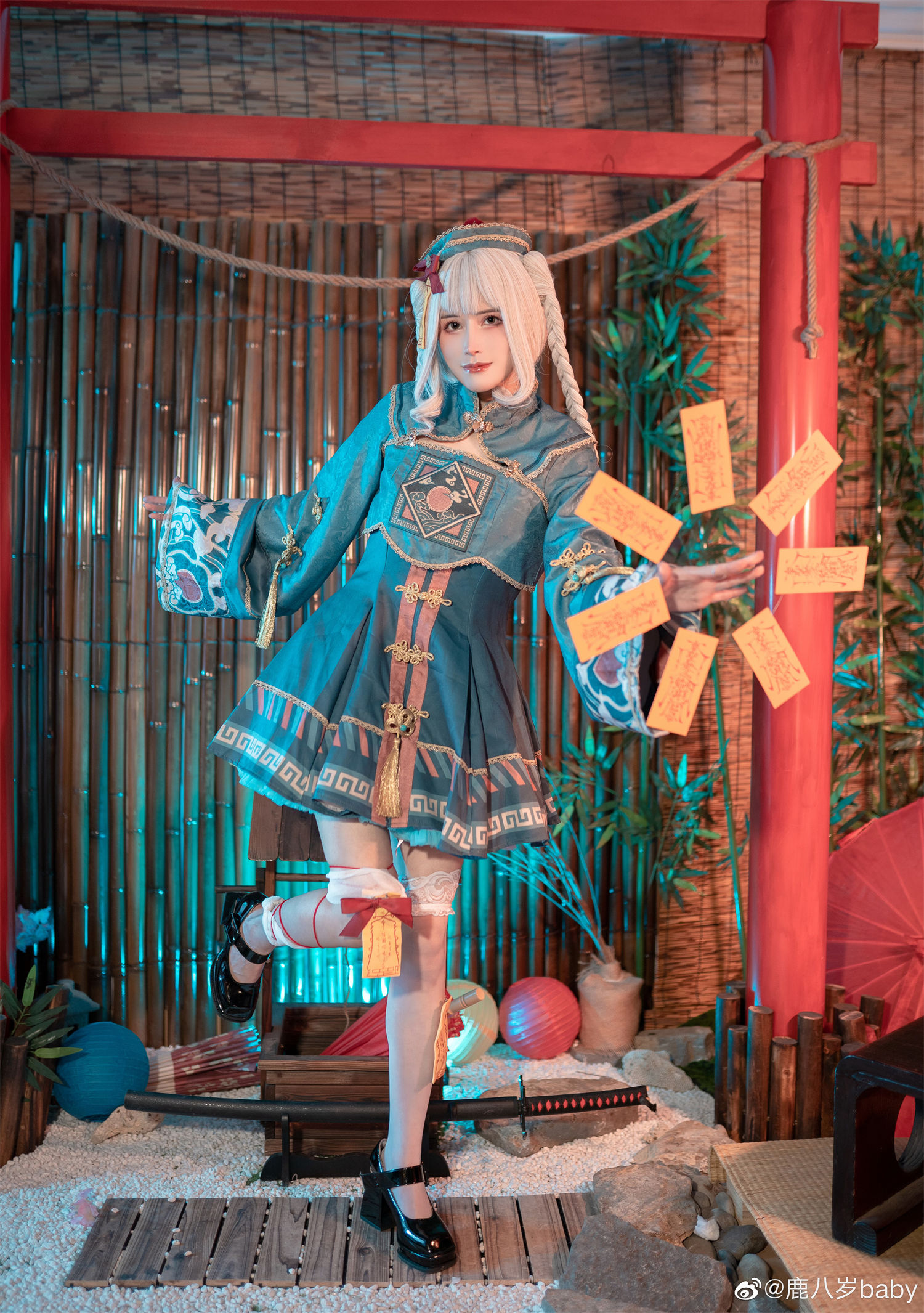 鹿八岁baby的小僵尸打扮，可爱的神明少女！