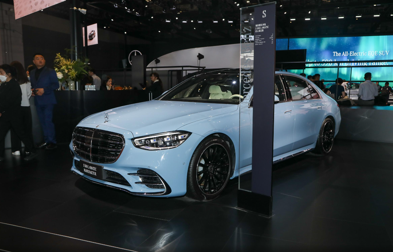 搭载2.5t发动机,车内豪华感十足,不愧是豪华d级车,奔驰s级