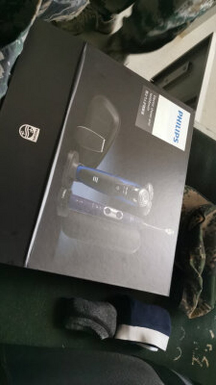 飞利浦s9932和s9933区别,飞利浦剃须刀s9932怎么样