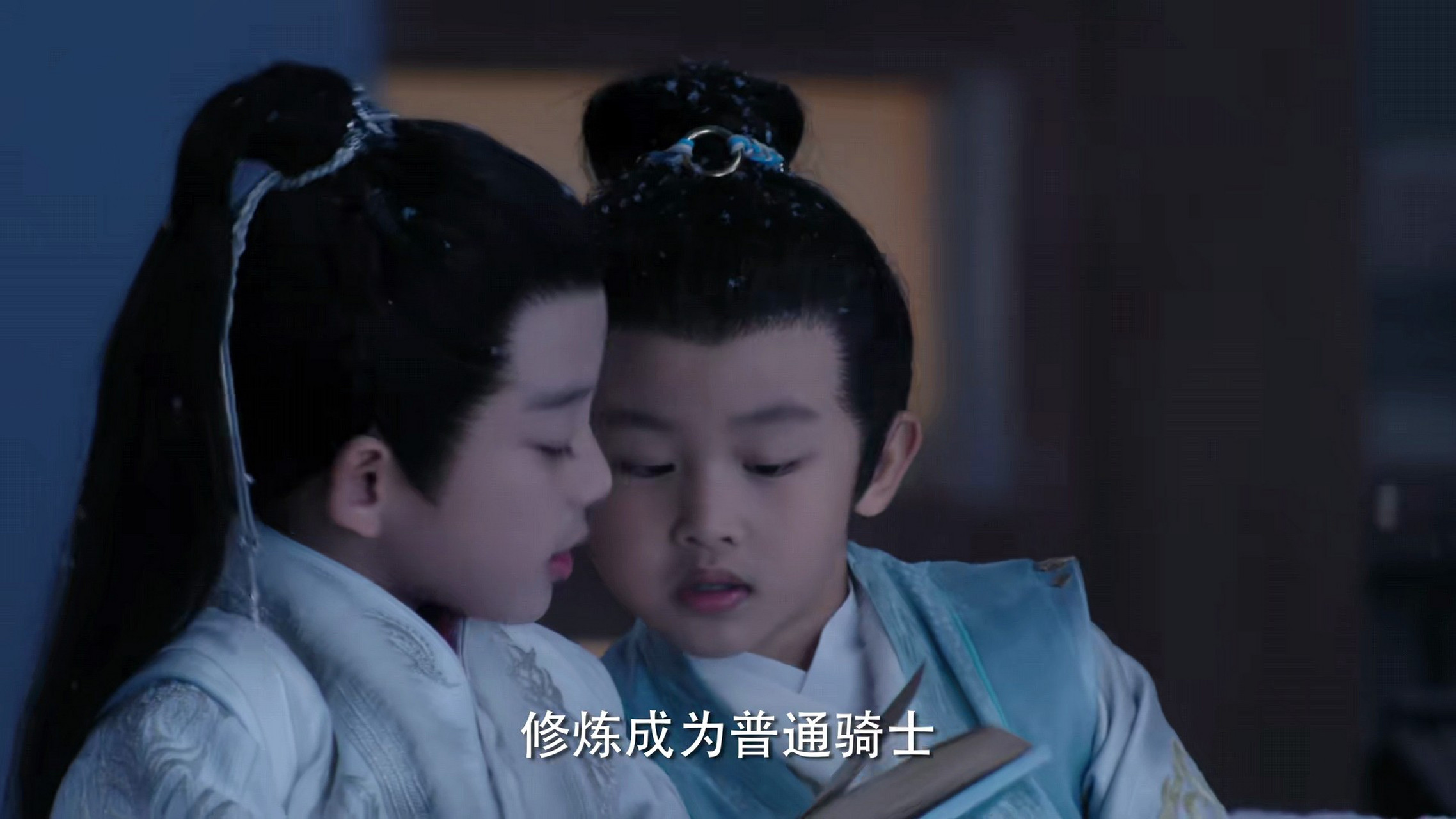 《雪鹰领主》:东伯雪鹰怎么跟青石差不多大?