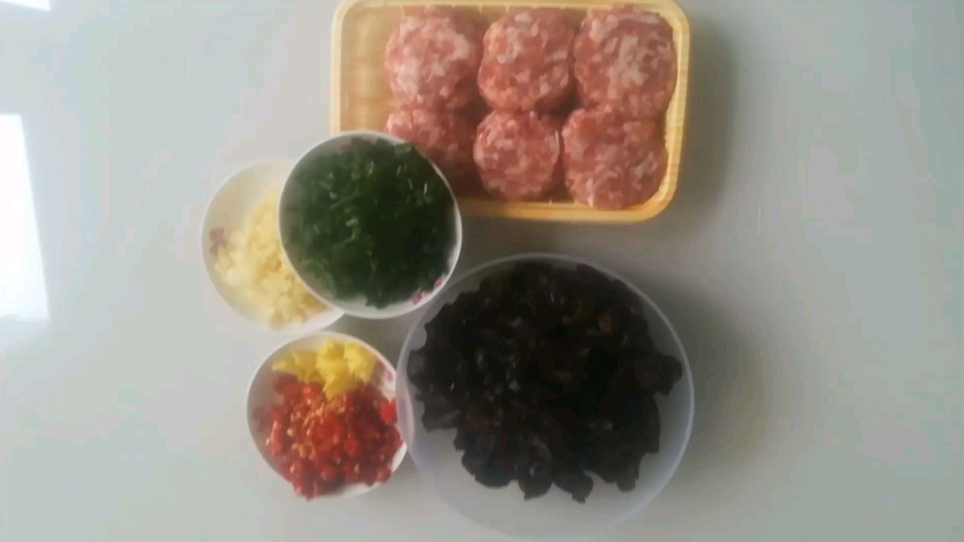 木耳肉丸汤,香辣鲜咸的口感,完美