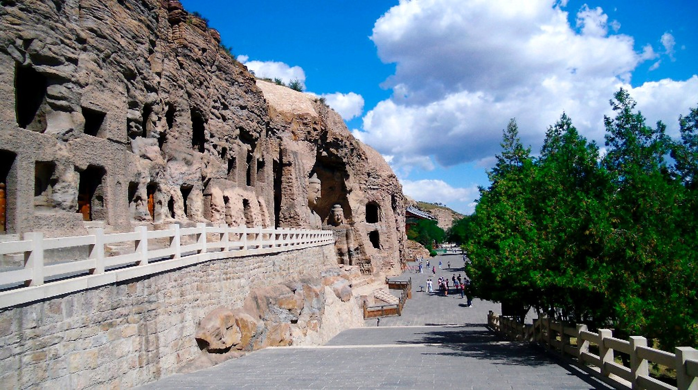 山西地上名胜古迹竟然如此震撼,比如享誉世界的云冈石窟,是中国著名的