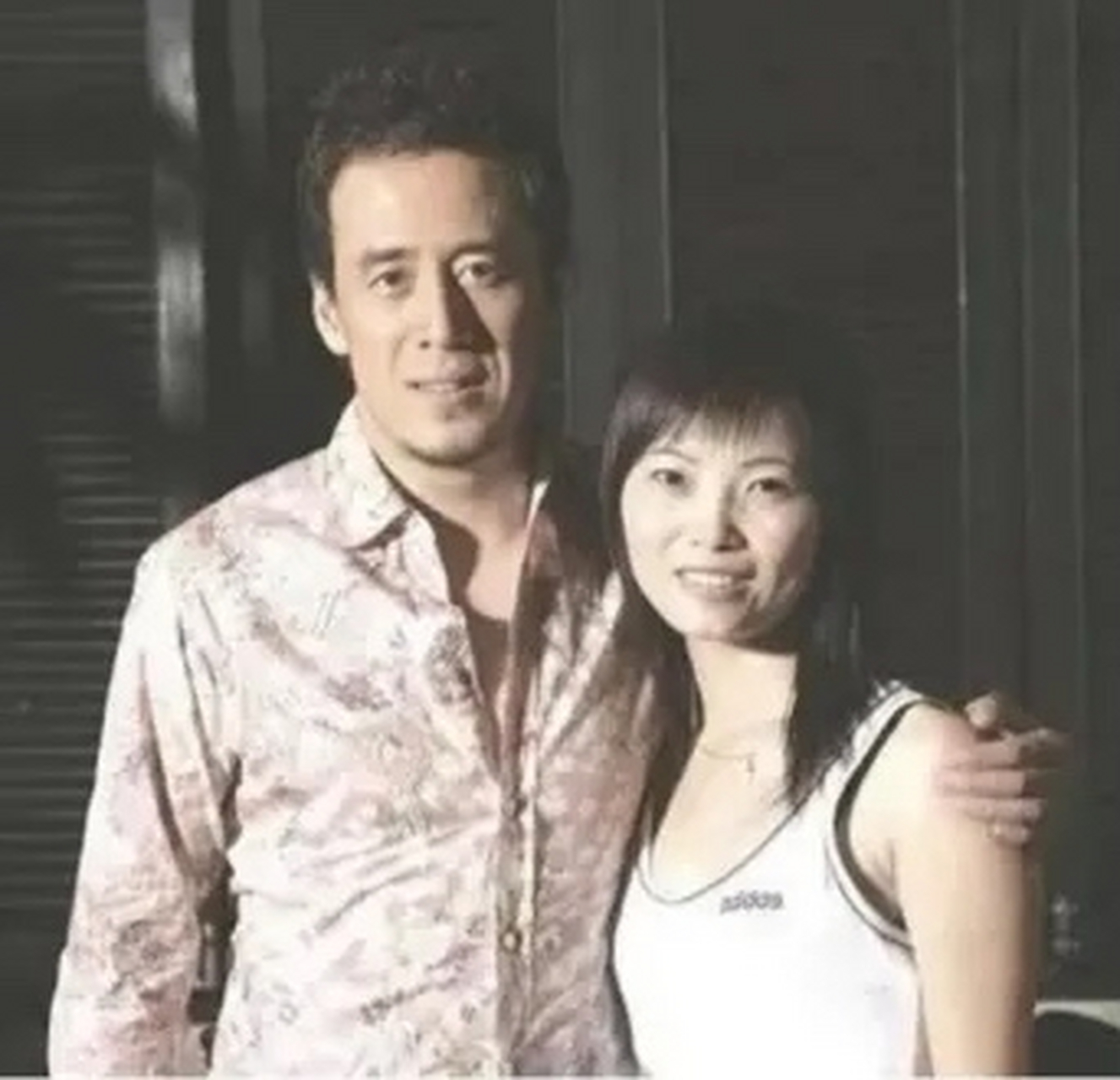 1996年,白雪宣布和杨坤分手,临别前,她扯下脖子上的项链递给杨坤,说道