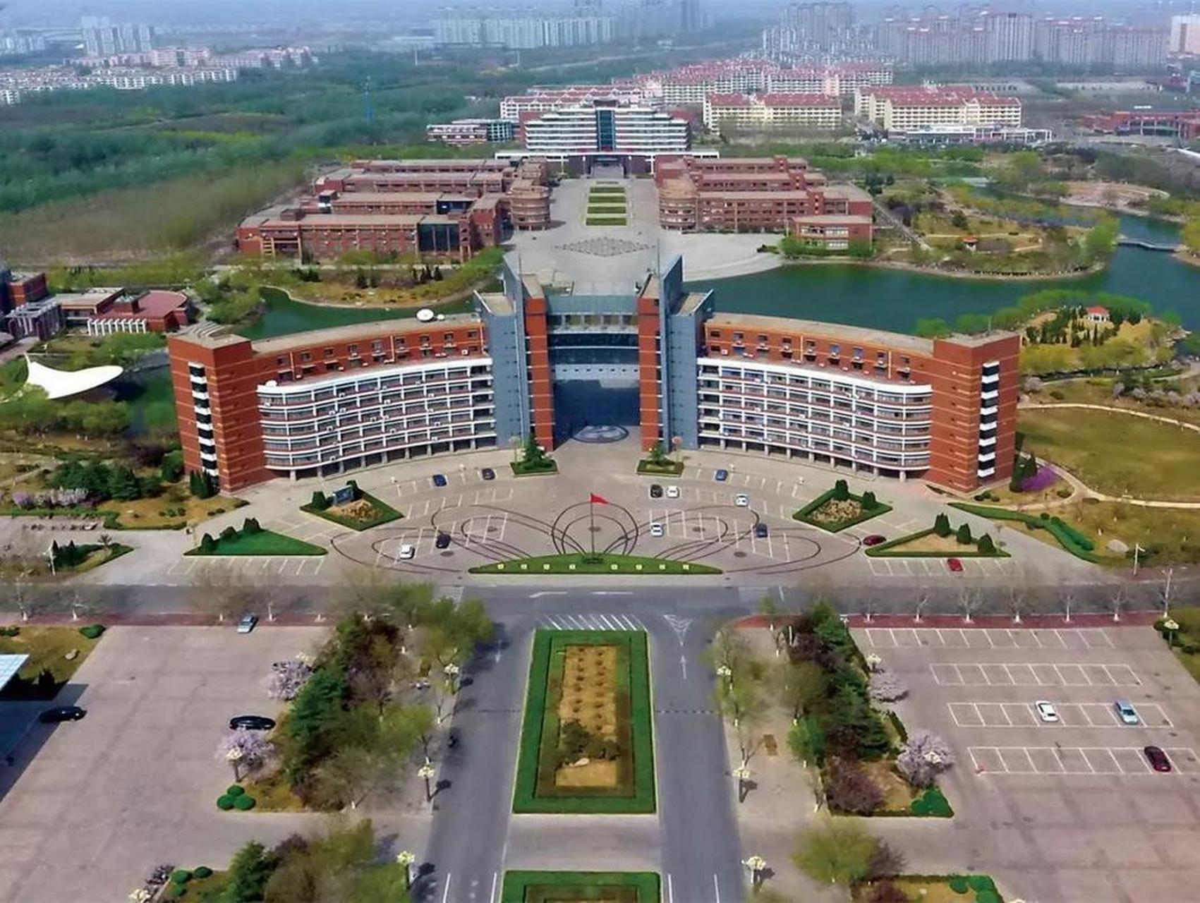 今天热搜:山东滨州学院拟改名为山东航空大学,更有趣的是,早在之前