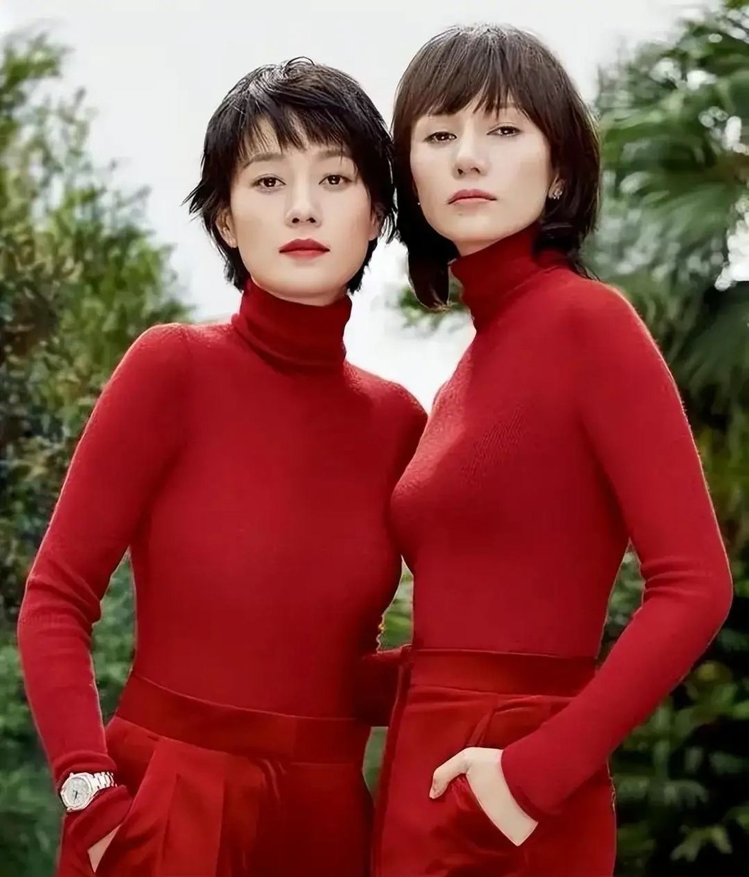 感觉发型也是有所不同,虽然都是短发,有故意打成蓬松的自然感,马伊琍