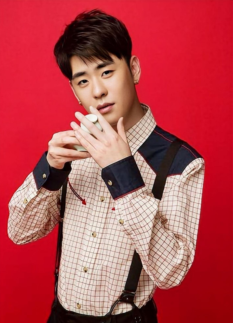 张云雷最早叫郭德纲姐夫,因为他的表姐