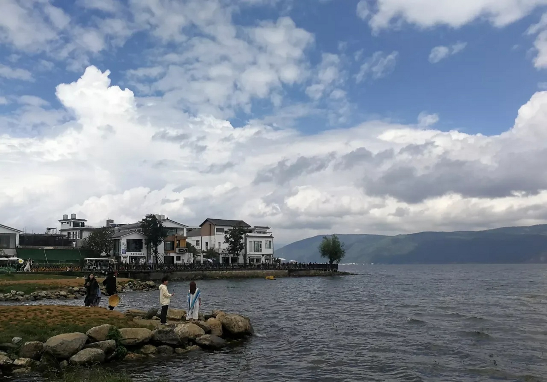 大理的网红景点s弯,洱海生态廊道上必去的拍照打卡之地.