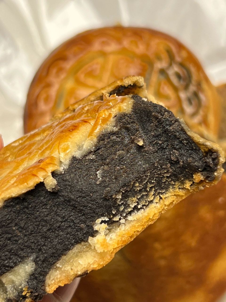 我要吹爆这个黑豆沙月饼啊 皮薄馅大!空口炫豆沙啊!