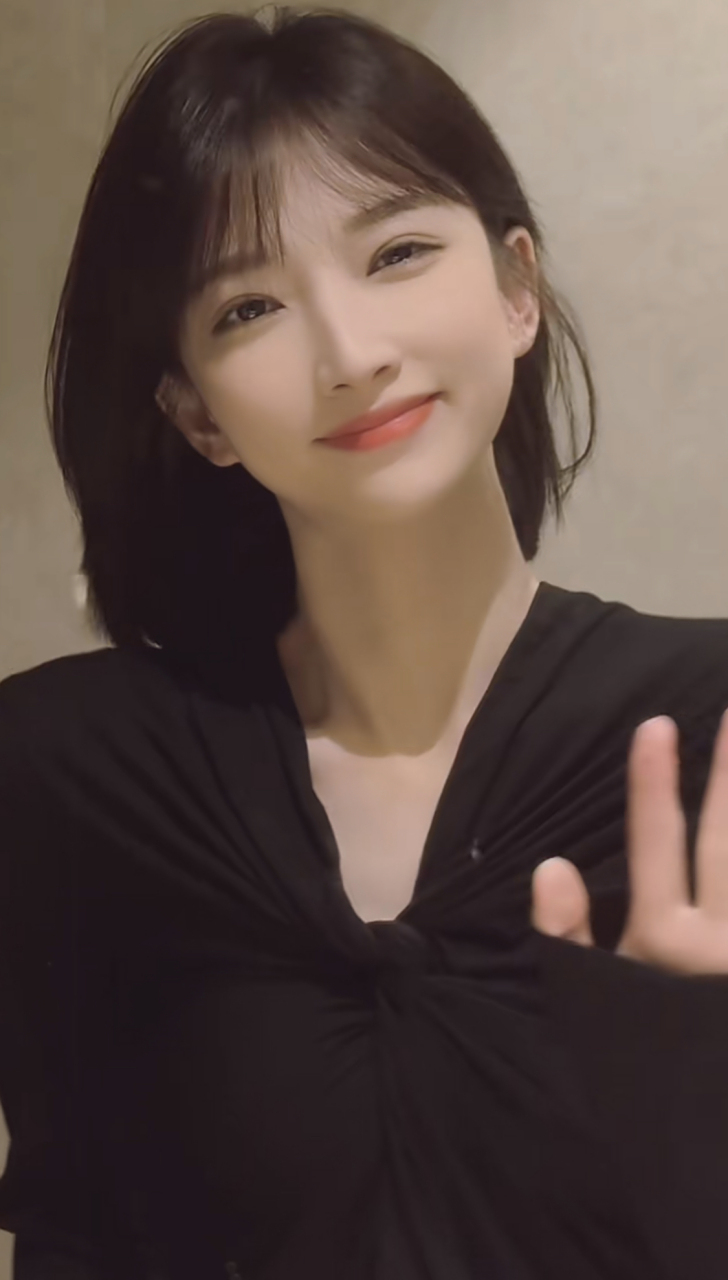 抖音十大短发美女 果k 如果美是一种概念,那么短发的美就是一种潮流