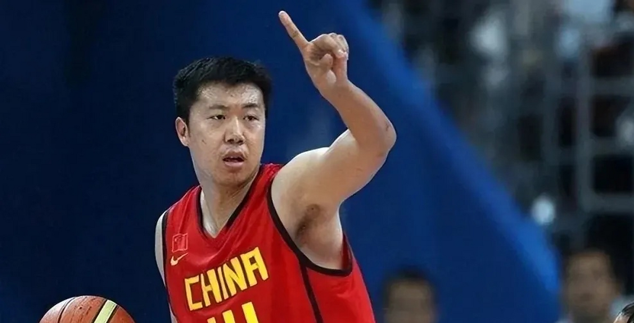 易建联与王治郅巅峰时期的综合实力评比 满分100分的情况下进行自评