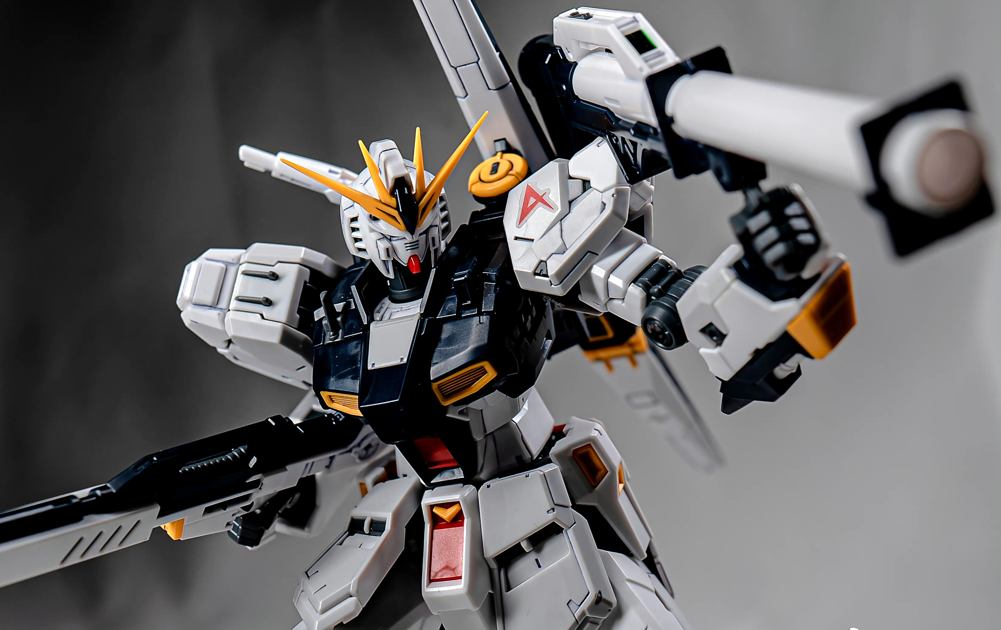 模型欣赏:机动战士高达 mg 1/100 卡版牛高达,by 良瓶mio.