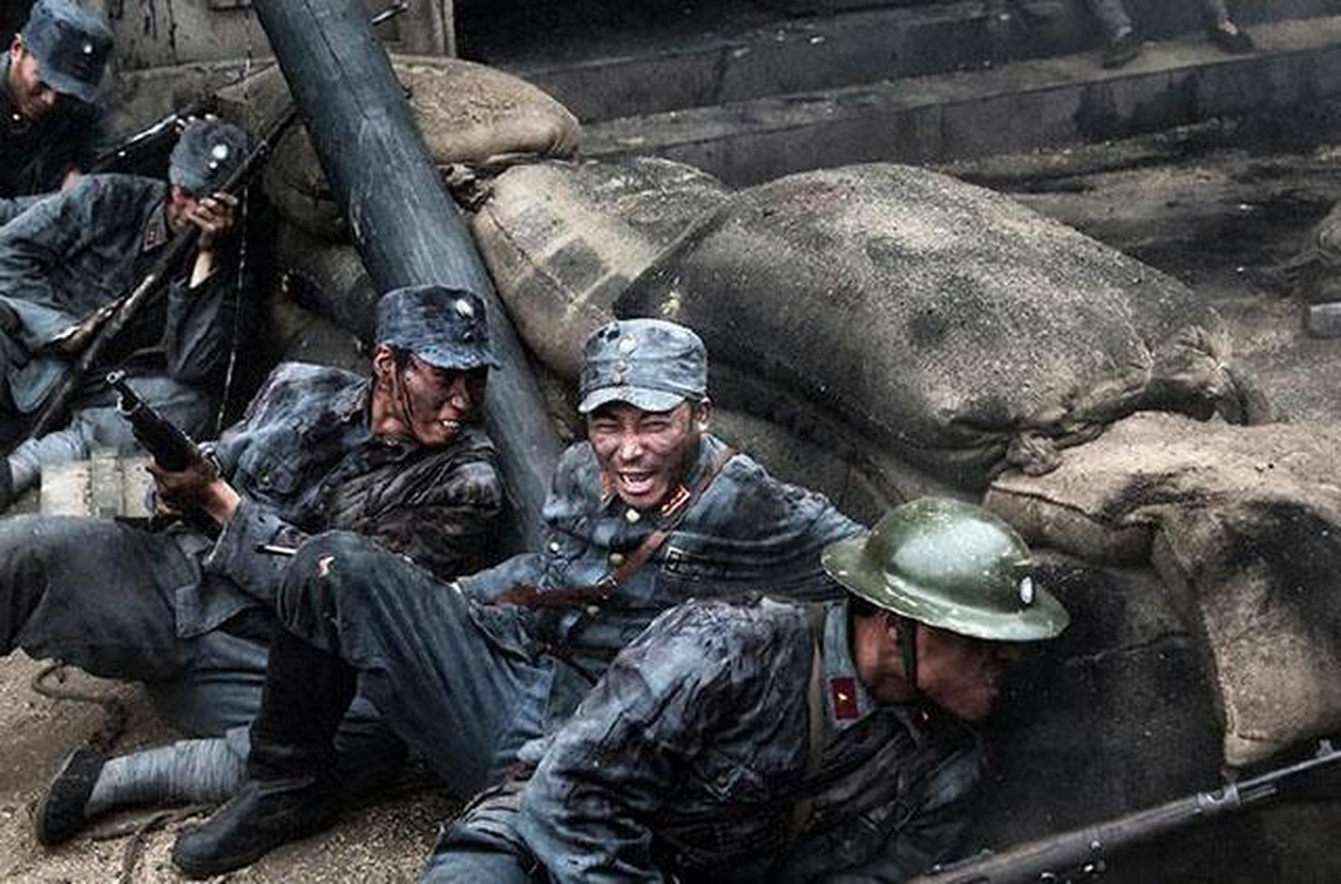 1942年,孙立人前往缅甸带兵作战,当地环境恶劣,士兵们