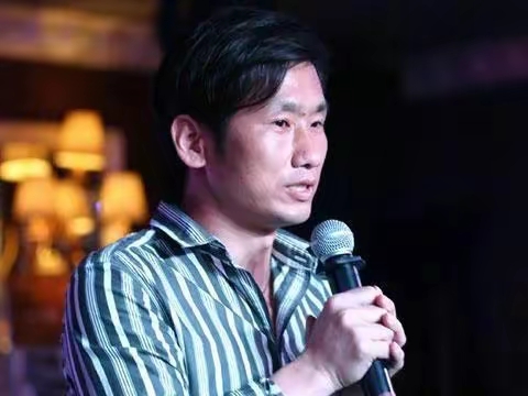 网红直播带货的残酷真相,在"郑云老师"身上体现得淋漓尽致!