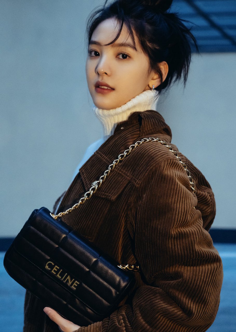 章若楠高清壁纸头像(二十一)[小红花]