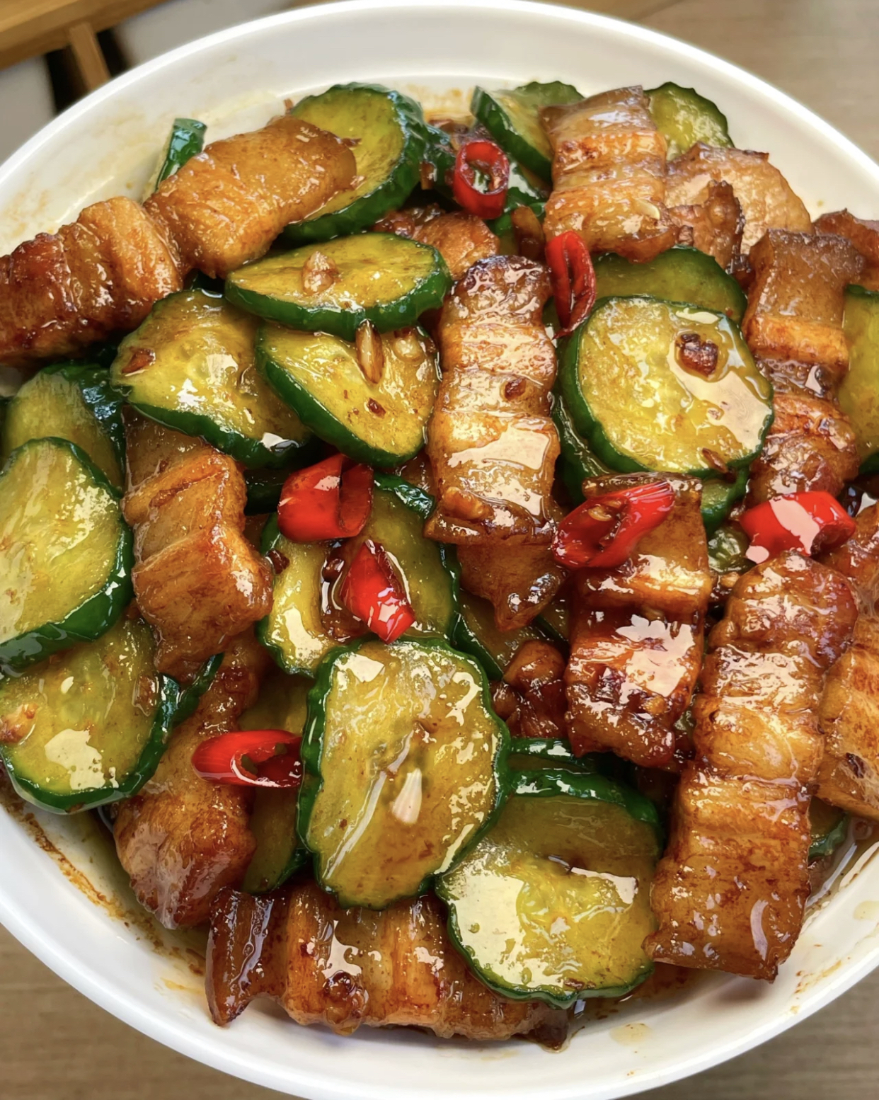 像我这么做的黄瓜炒肉嘎嘎香!黄瓜经过这一步的处理,口感更好!