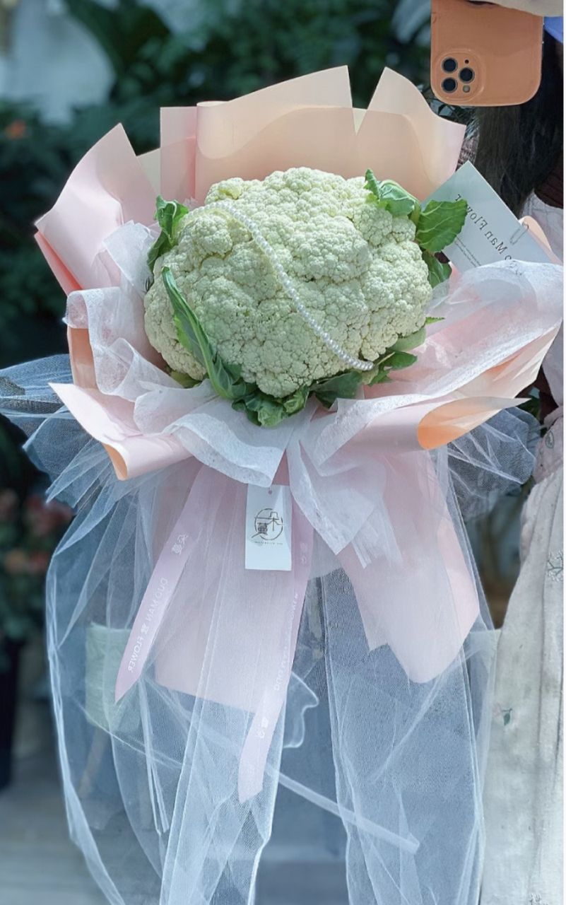 网友:三八女神节,敢不敢给你的老婆送这样的一束菜花