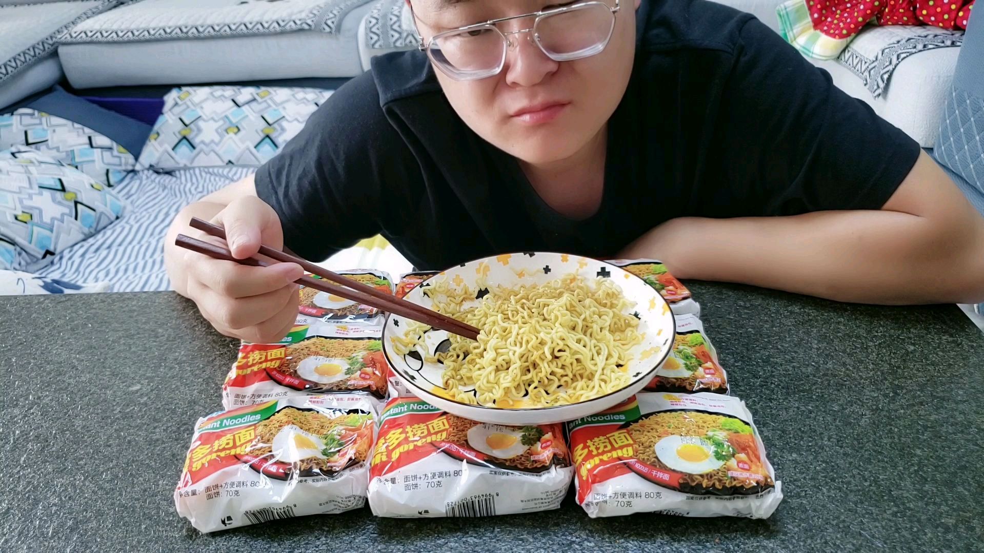 开箱试吃十大好吃方便面之营多捞面,外国人的口味还是不敢苟同