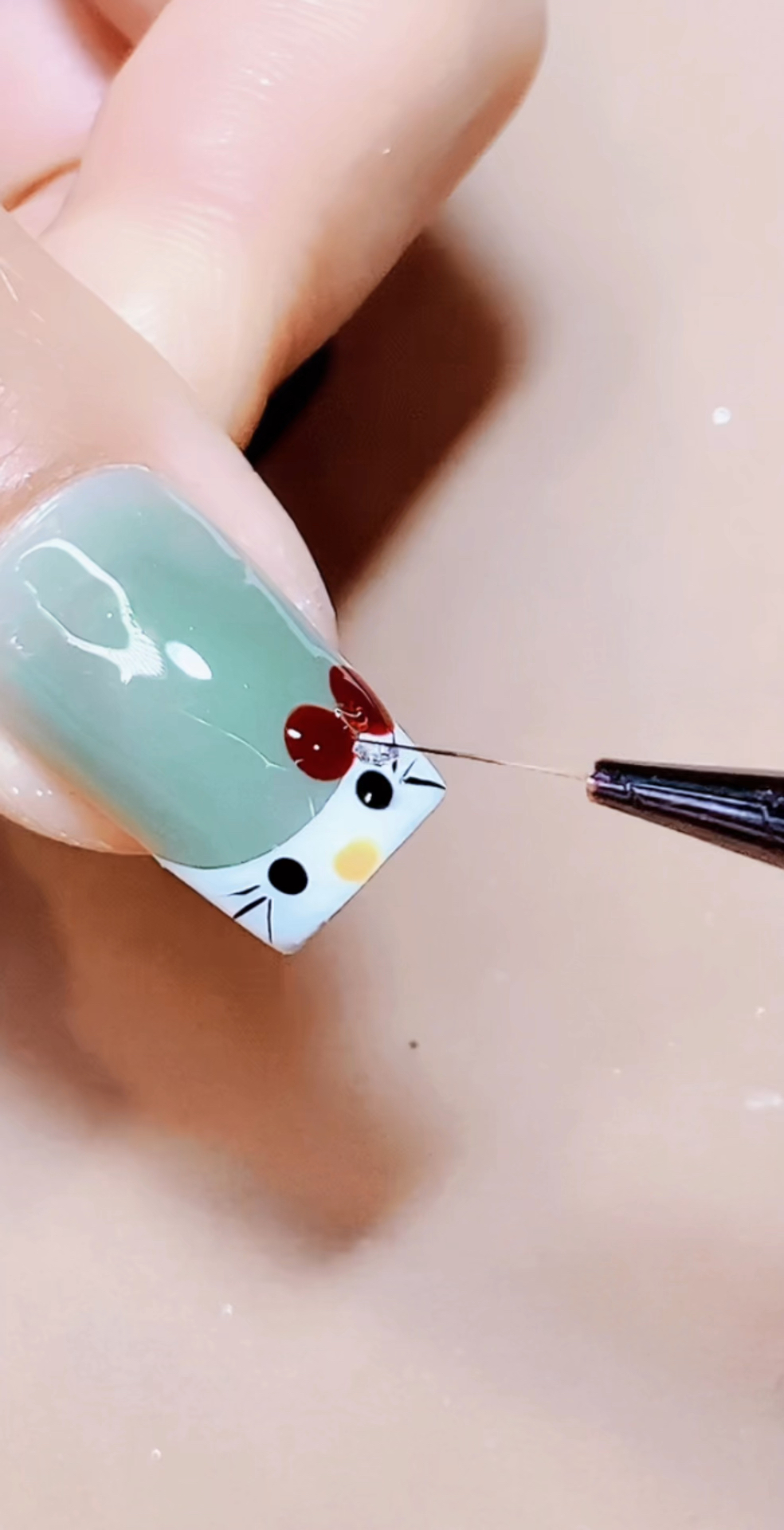 法式小猫咪美甲谁能不爱呢!