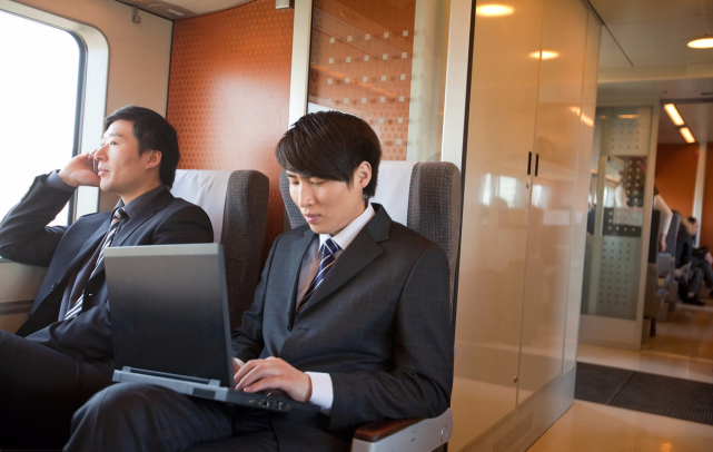 跟领导出差十天,我瘦了三斤