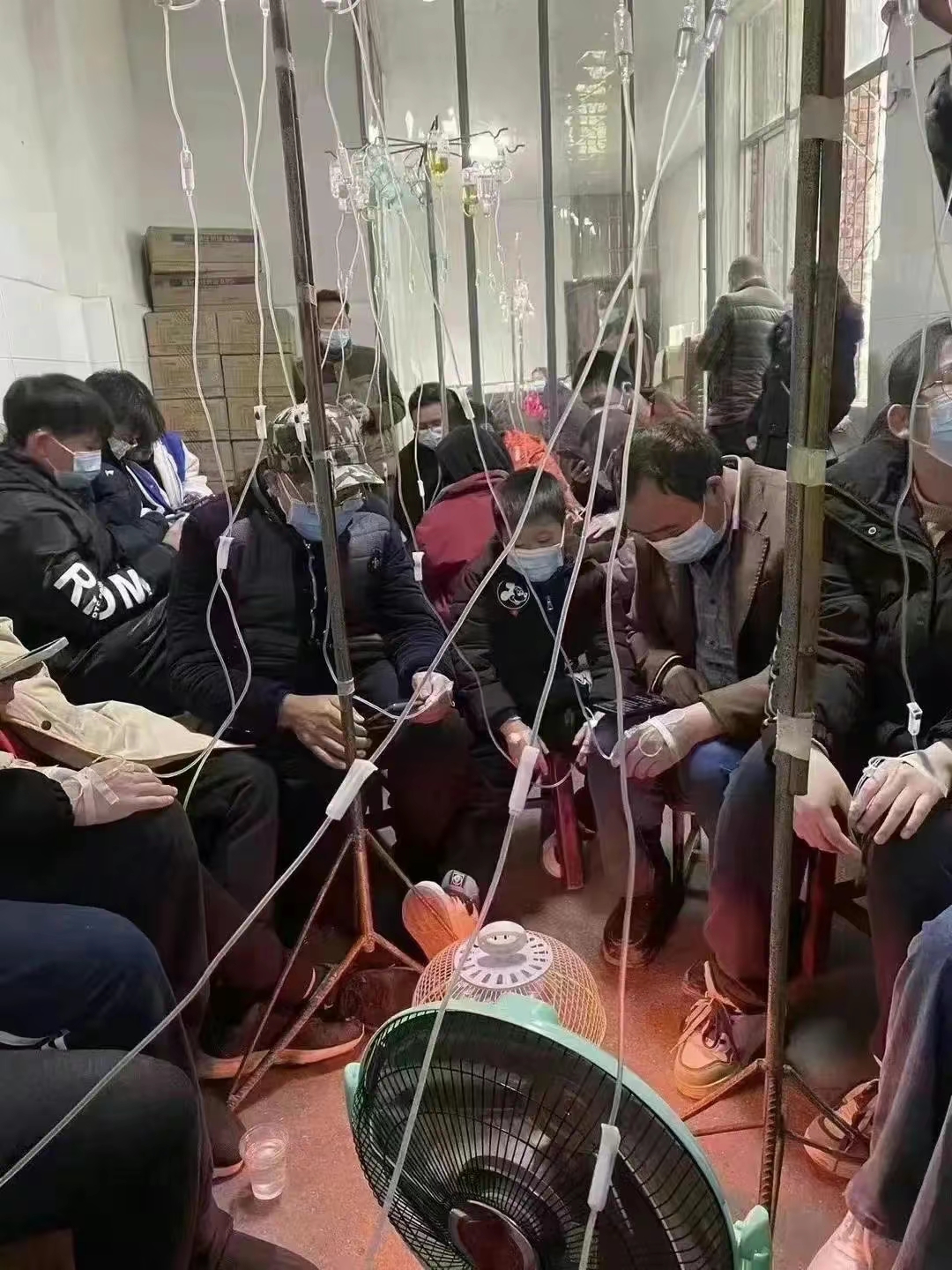  非典国内确诊人数(非典全国各地确诊人数)