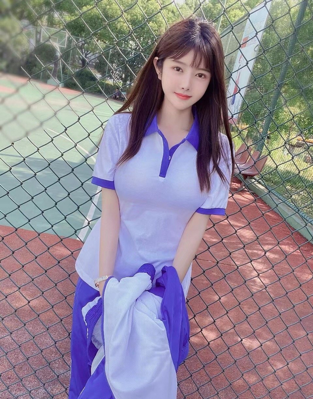 中学生妹子简直就是美翻了,你被惊艳到了吗?