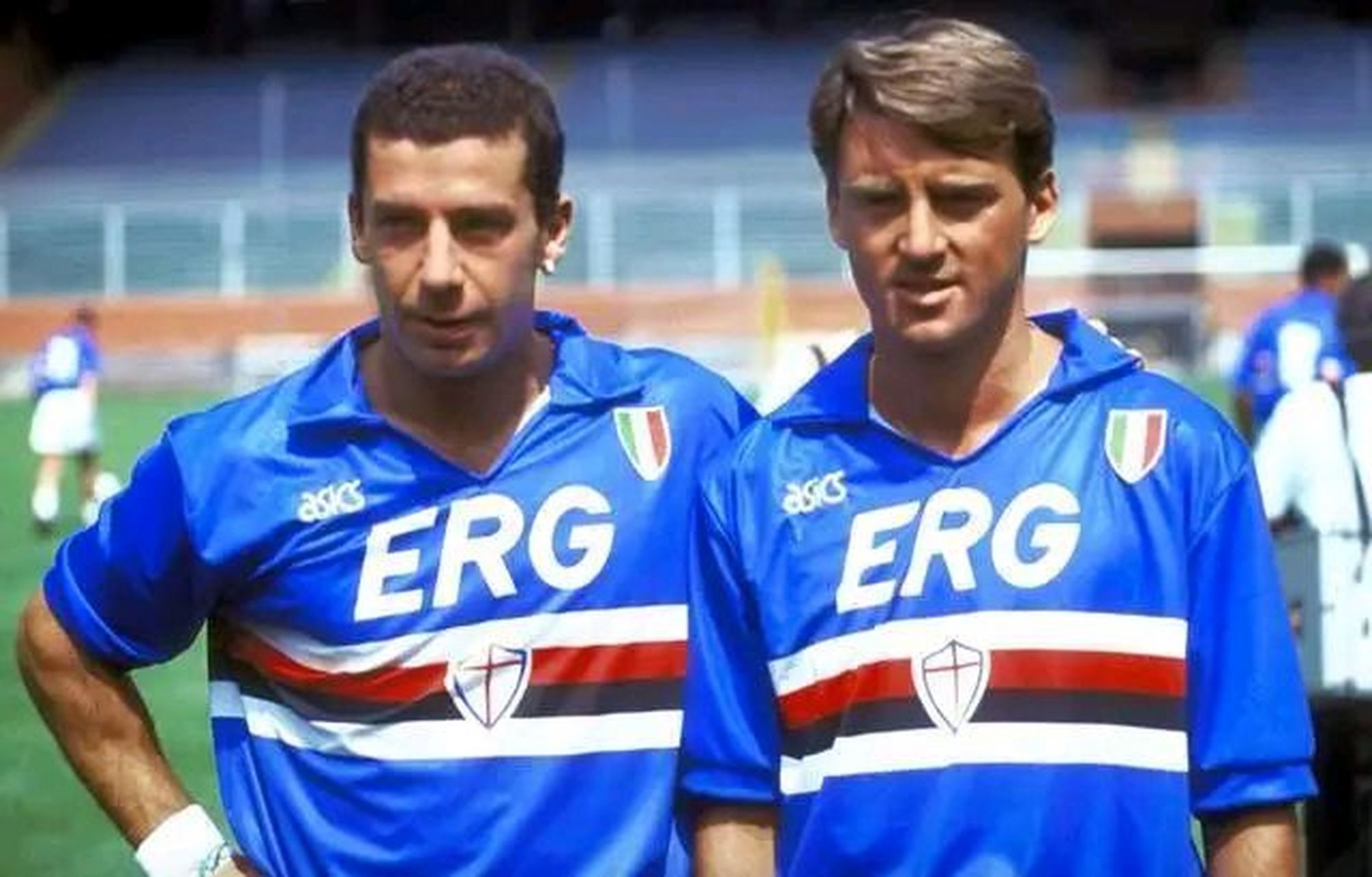 维亚利以意大利队领队的身份获得欧洲杯冠军,上世纪80-90年代