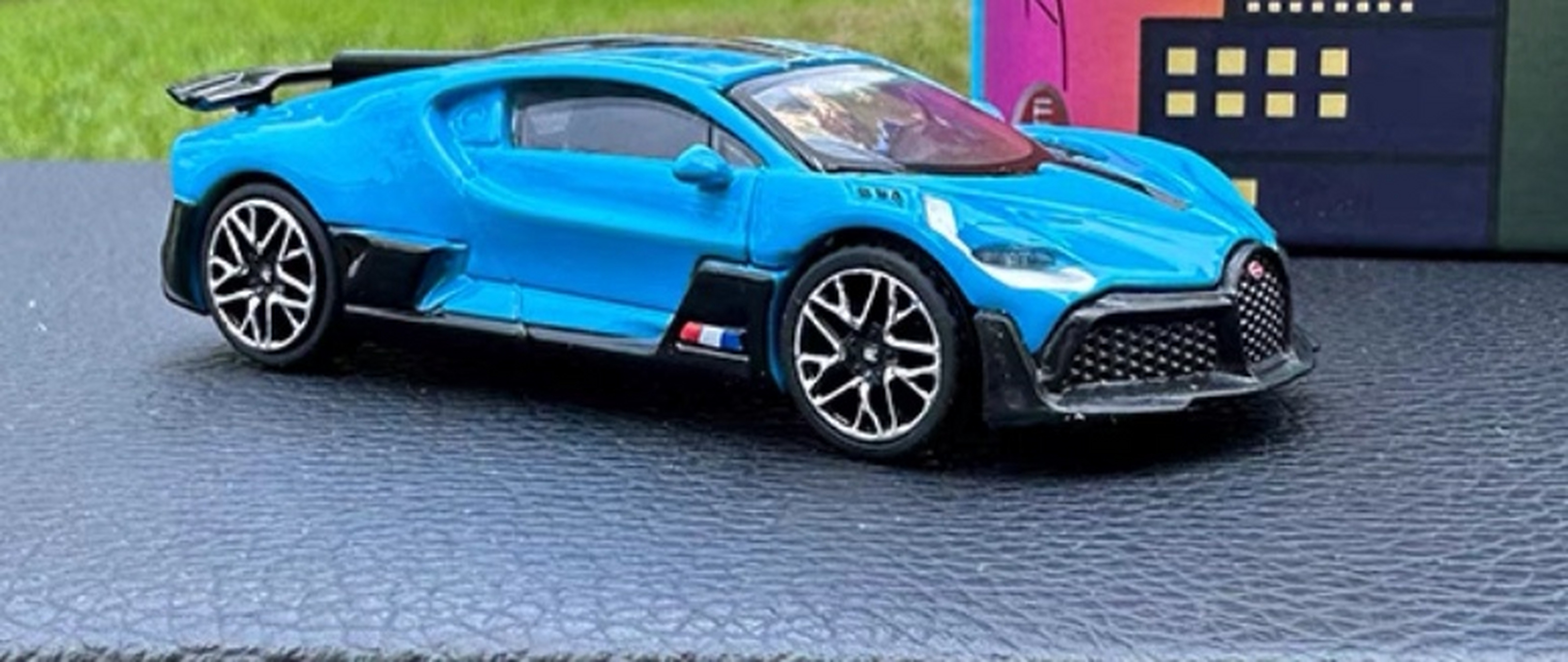 1:64 布加迪divo 汽车模型合金车模摆件收藏儿童玩具男孩礼物!