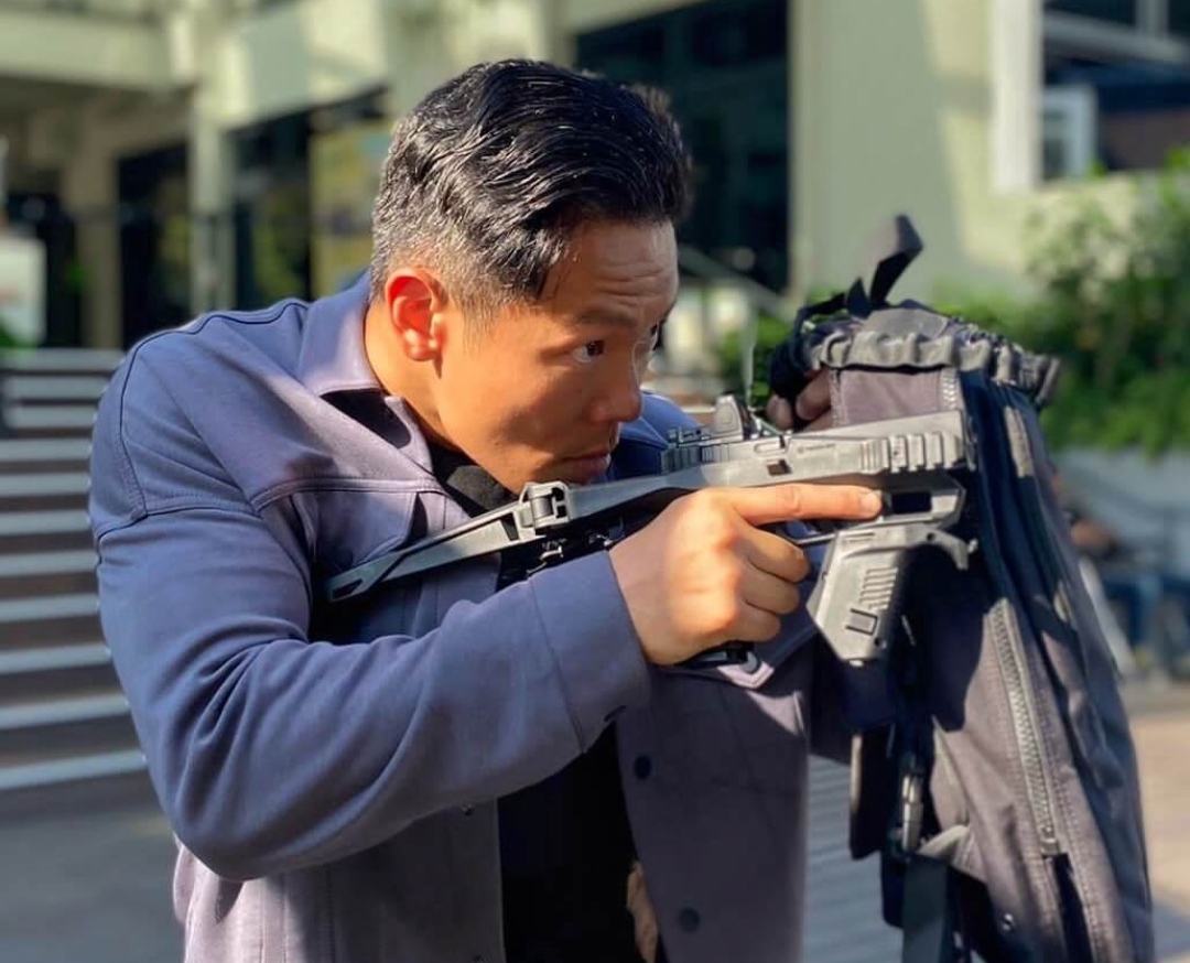 前tvb演员罗浩铭谈离巢:公司给我很大自由度,但我不想太舒适