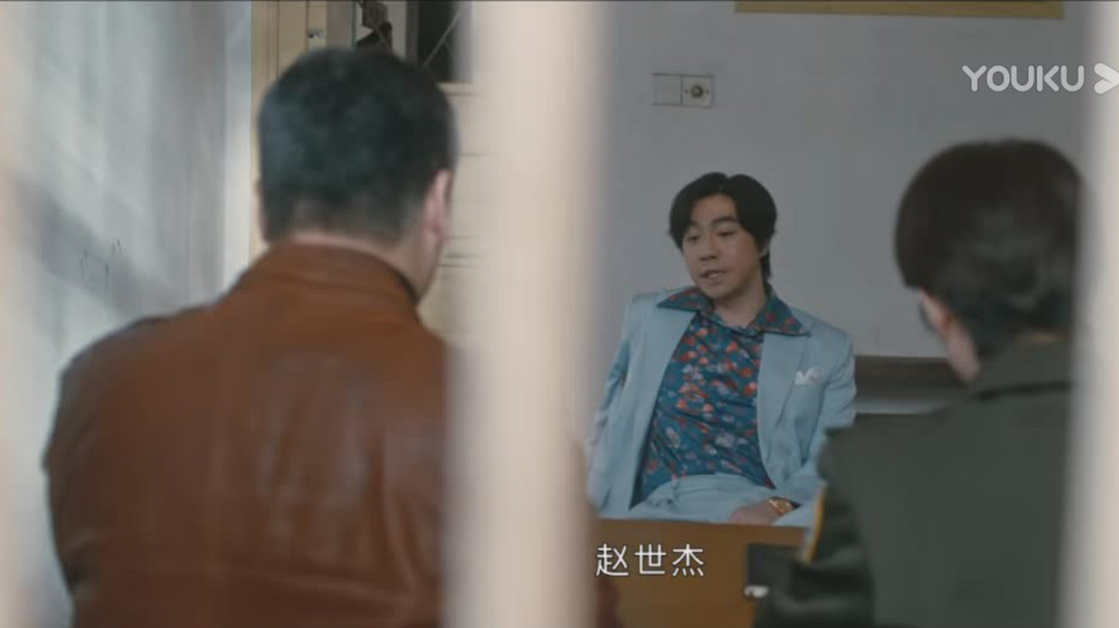 《他是谁》:赵世杰真会自我介绍,世界和平的世,杰出青年的杰.