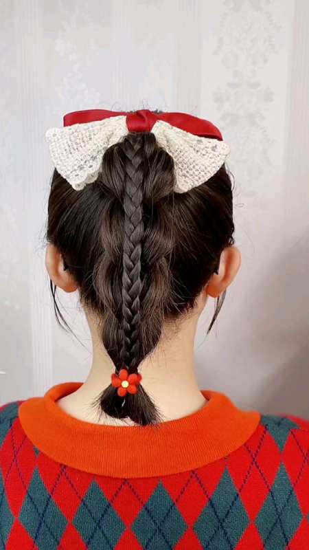 儿童编发:唯美高马尾,简单的三股编就搞定了,太简单了-度小视