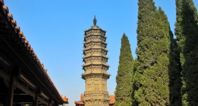 赵州最著名的景点除了桥还有一座古寺,上过央视,迄今免门票