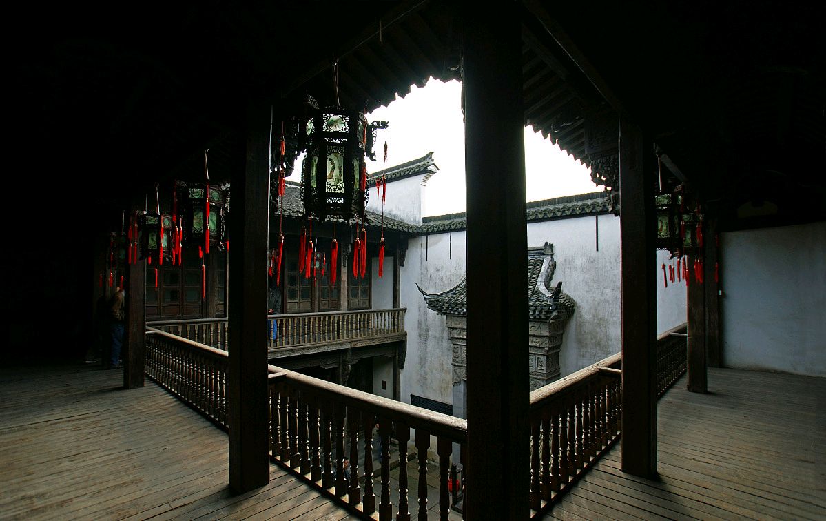 海宁盐官古镇:感受古老文化与水乡风情