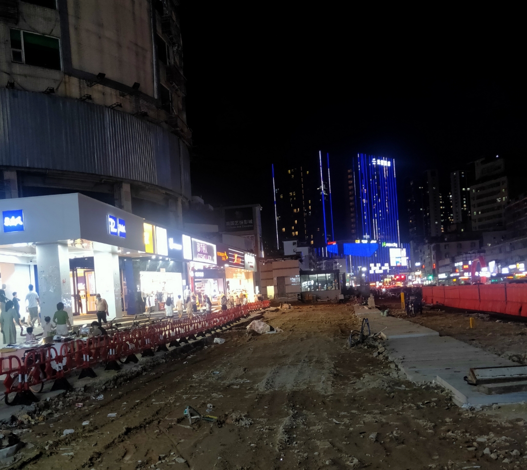 实拍深圳坂田市场,路也快修好了,欢声笑语的场面又回来了