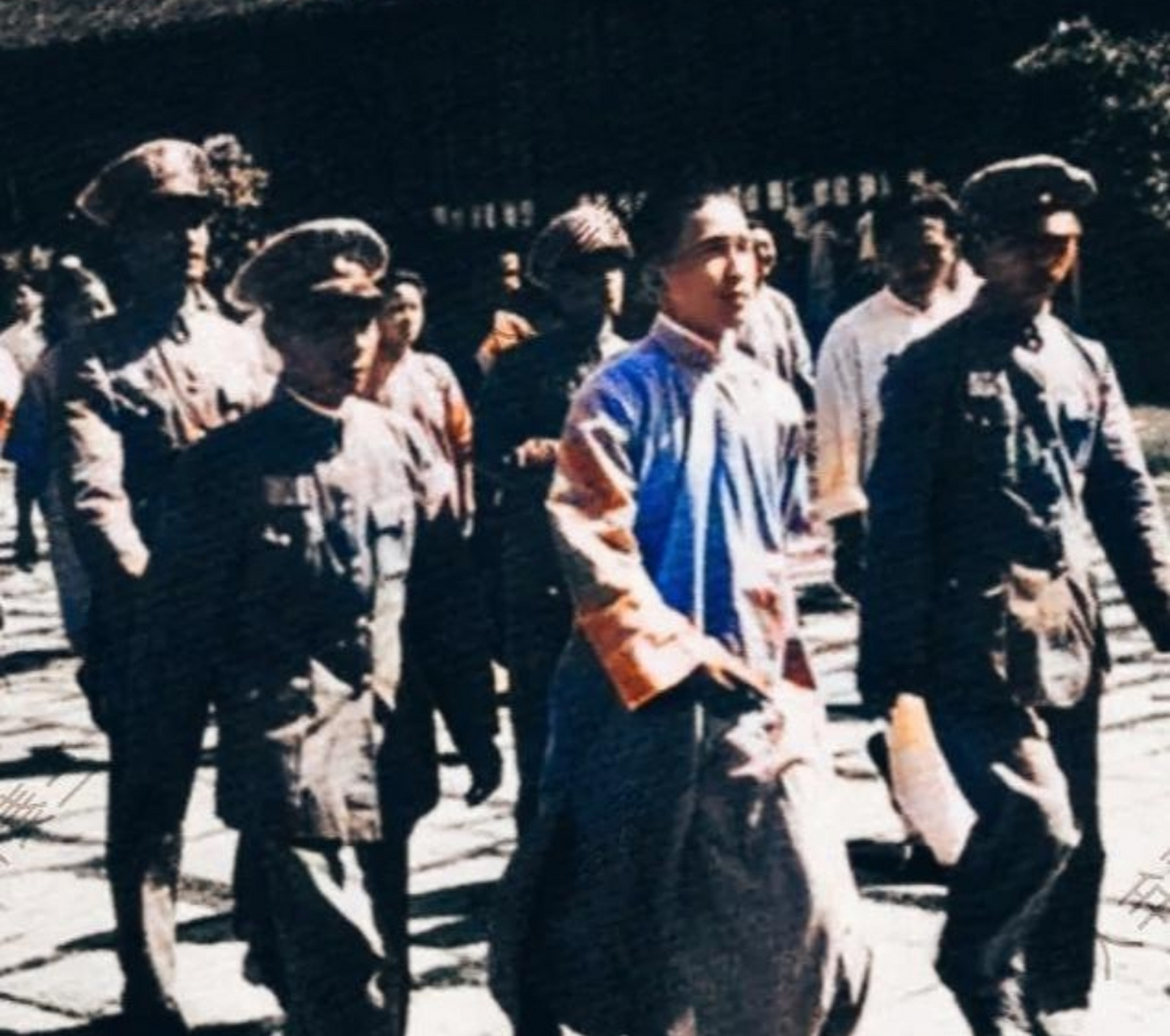 1946年,汪精卫的儿子汪文悌,接受审讯时留下的照片,当时的他不过刚满