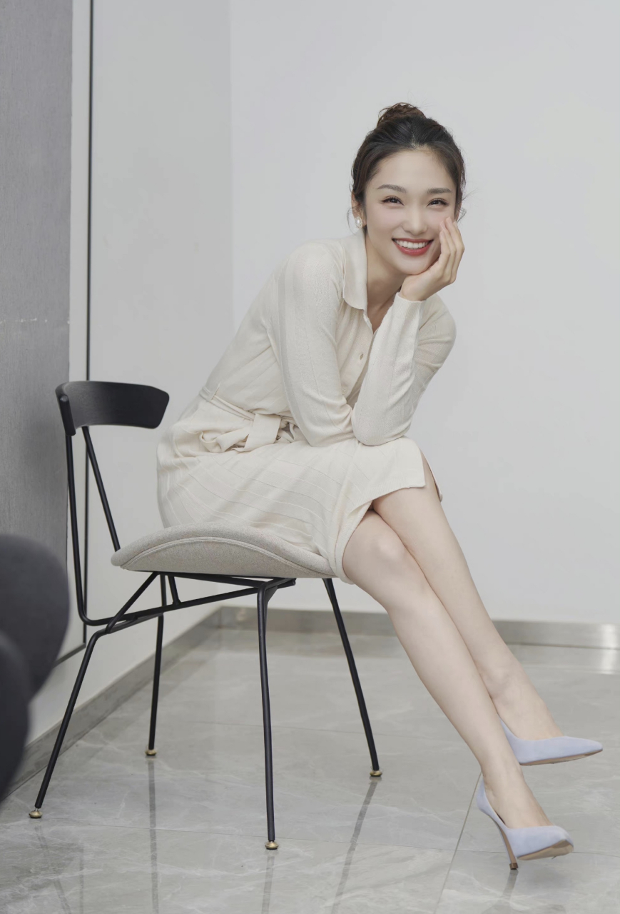 电影频道主持人蓝羽 #蓝羽