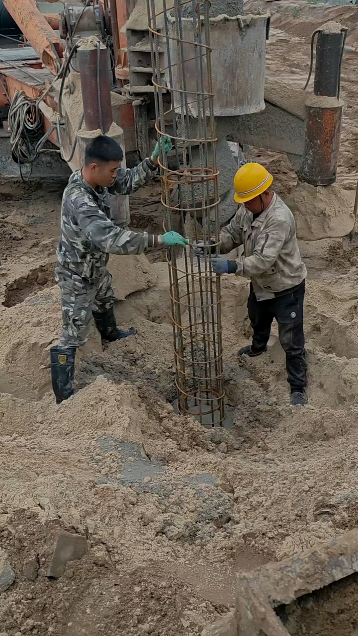 钢管杆基础灌注桩图片