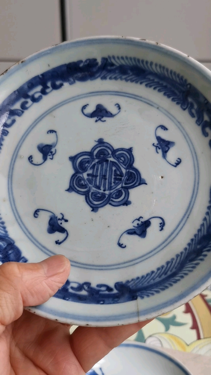 清代青花盘子2个赏析