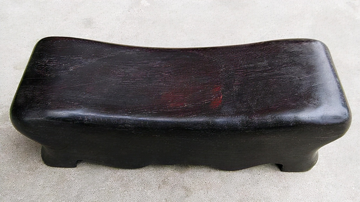 「聚大荔·收藏背后的故事」三层木枕头