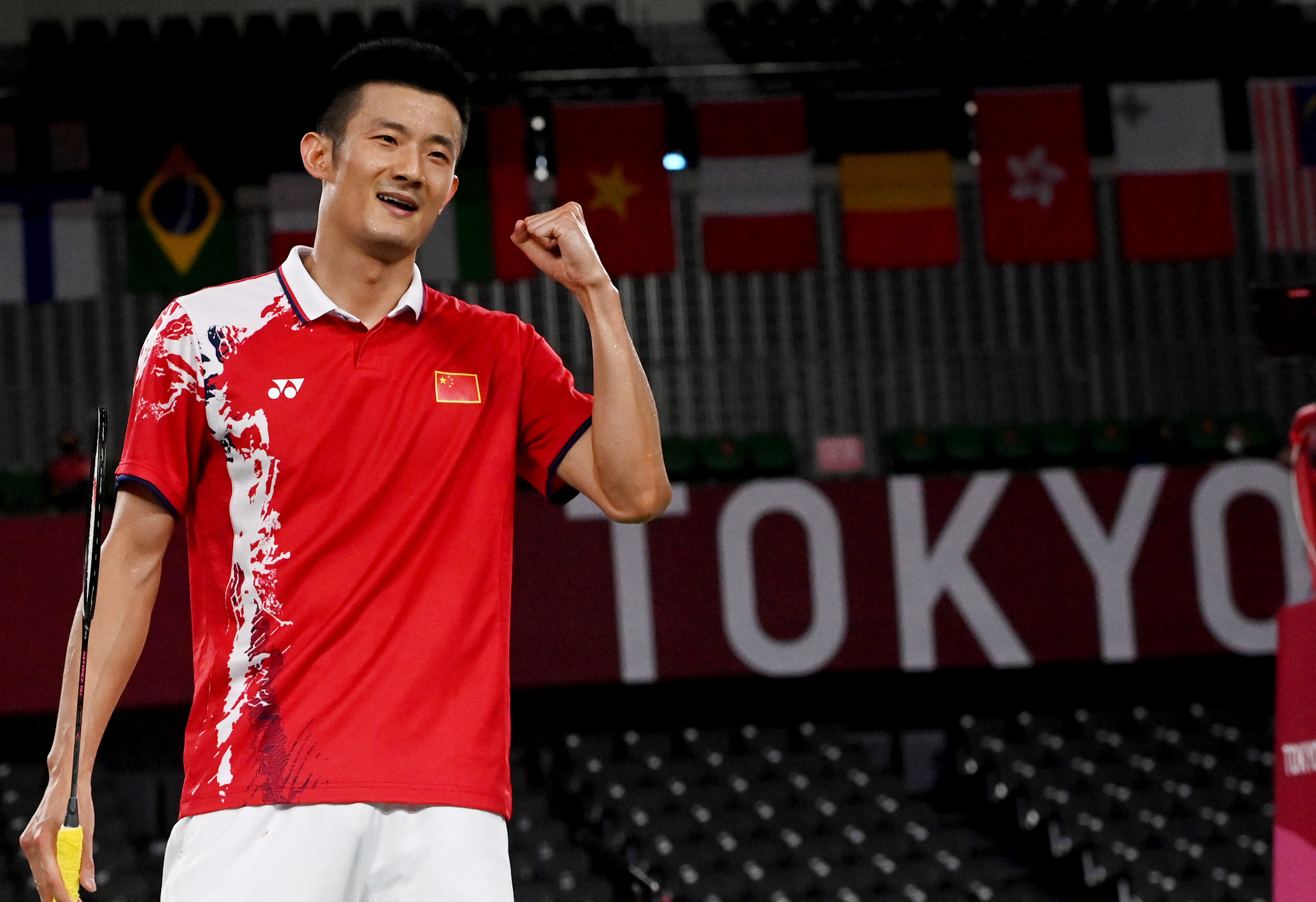 羽毛球——男单:谌龙晋级四强