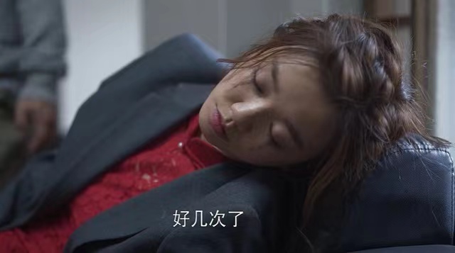 欢乐颂:她一场饭局劝退了想要复合的前男友,背后的真相细思恐极