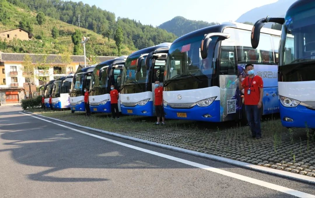 巴山大峡谷景区旅游大巴车,个性化定制包车!承包你的出行计划!