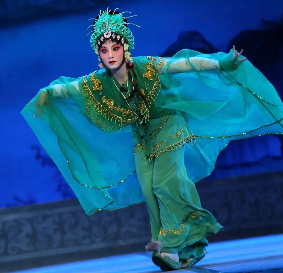 省文艺名家孵化计划|杨霞云:绽放艺术青春的美丽与精彩