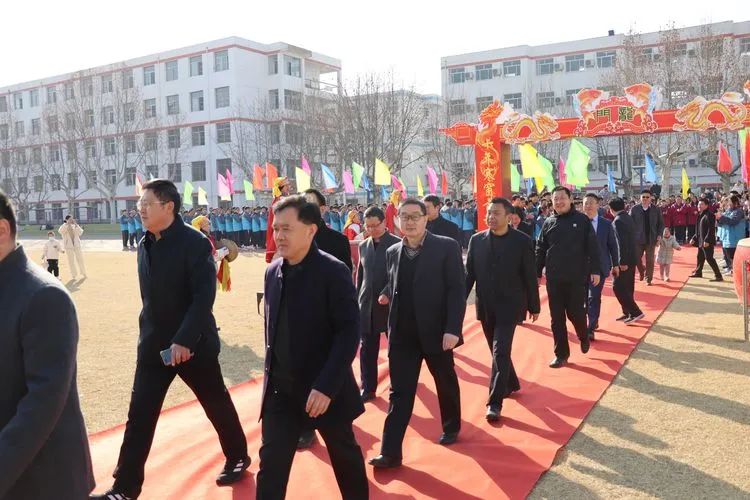 山东省泰安第十九中学举行2022届高考百日誓师大会