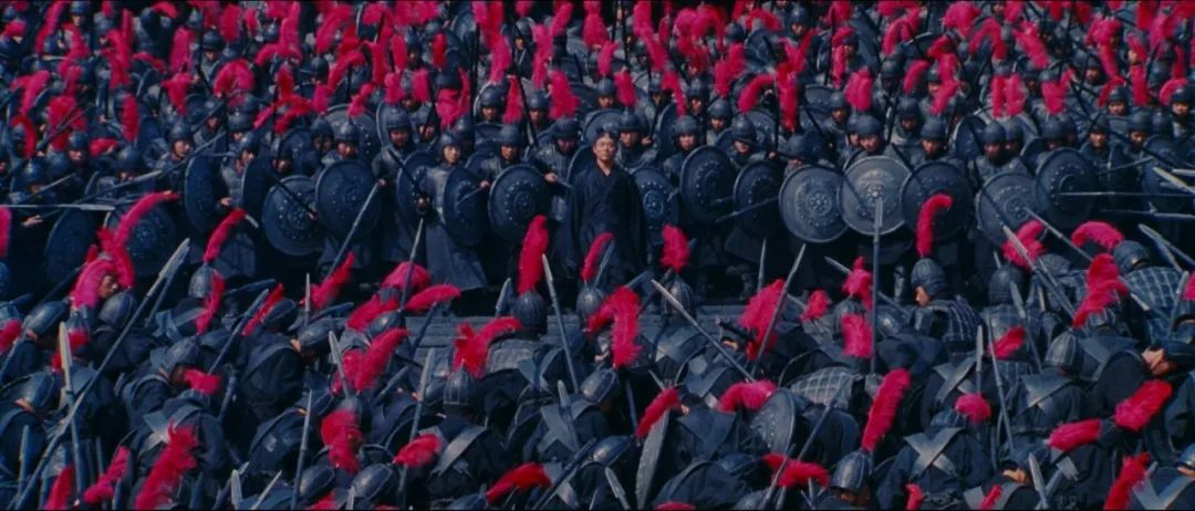 陈道明梁朝伟作配,众星拱月般捧出李连杰,从此开启中国大片时代