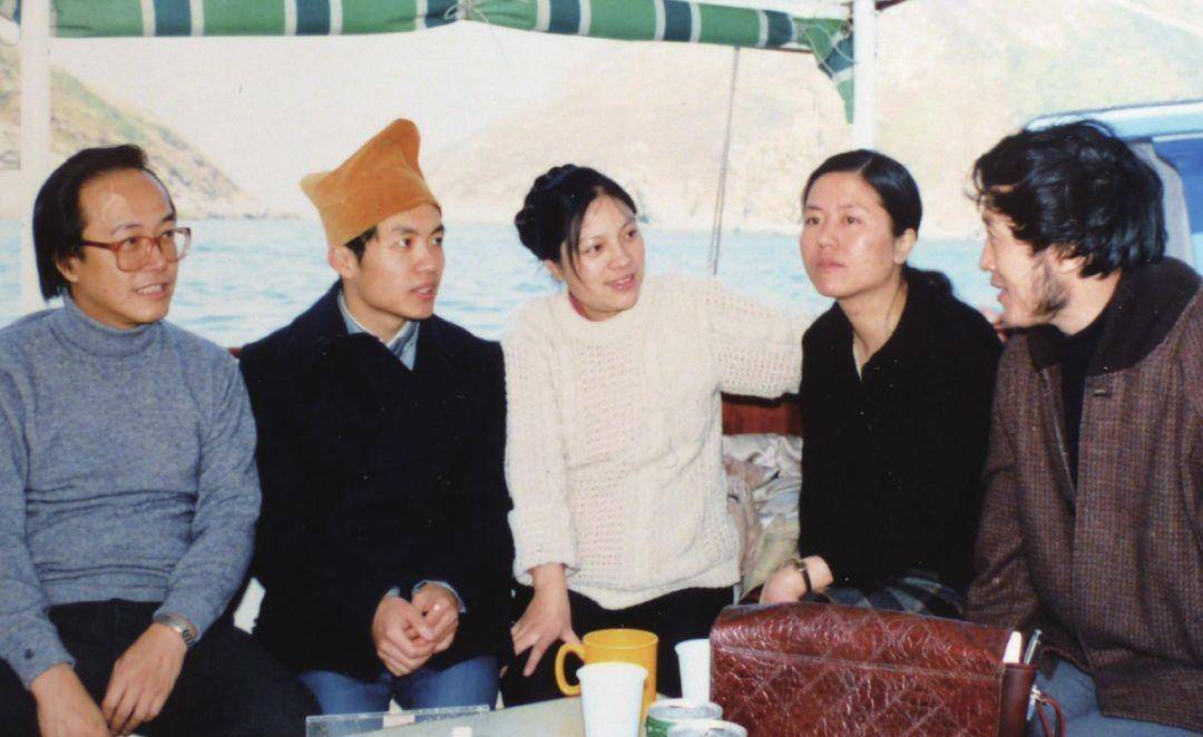 顾城:死皮赖脸娶到谢烨,93年却亲手将她杀害,幸好情人跑得快