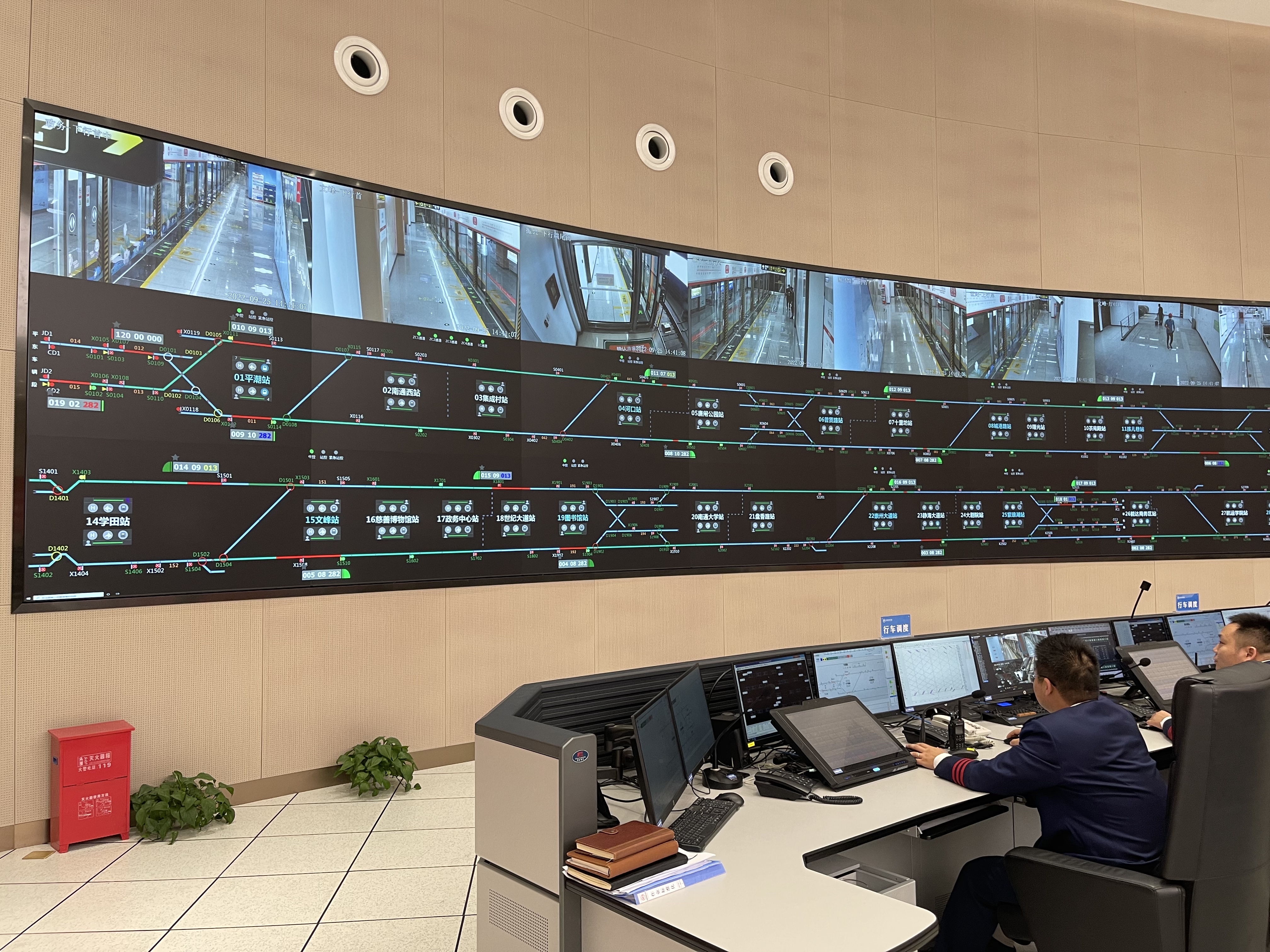 地铁车站控制室图片