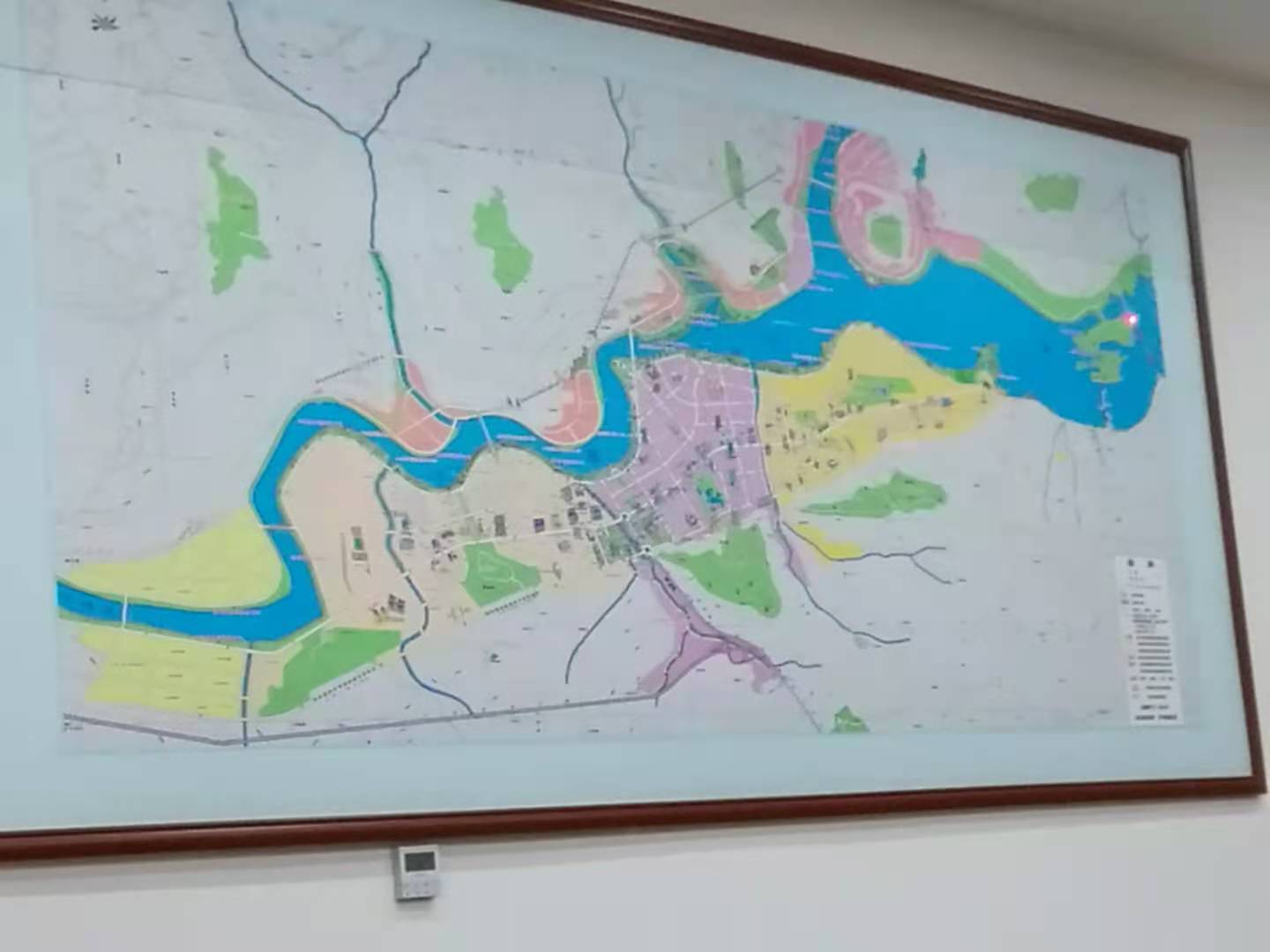开州区政协对汉丰湖环湖慢步道贯通建设情况开展视察