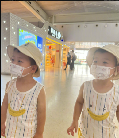 作家九夜茴老公被曝出轨,社交平台评论区沦陷,当事人暂未回应